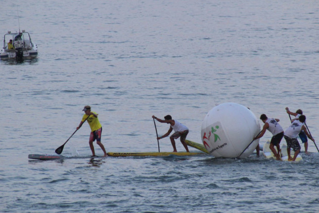 Stand Up World Series Brazil - Connor Baxter leads