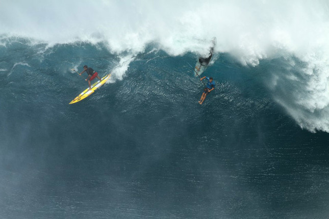Jamie Mitchell surfing Jaws with Kai Lenny