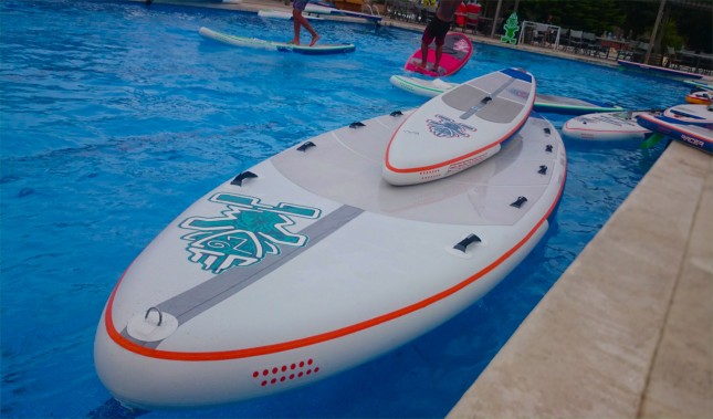 Starboard STARSHIP inflatable stand up paddleboard