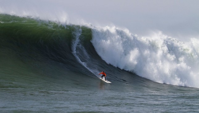 Chris Bertish surfing Maverick's