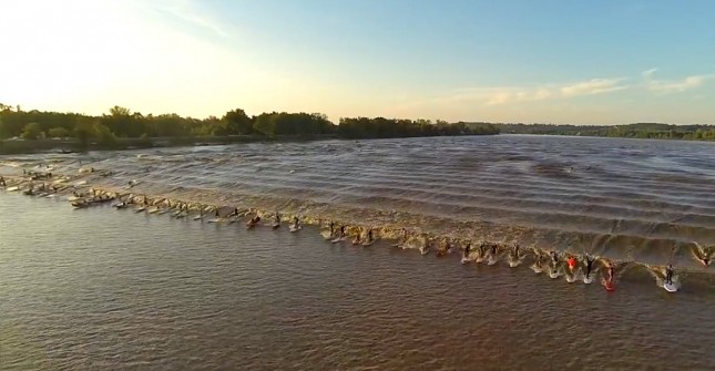 French Tidal Bore stand up paddling gironde
