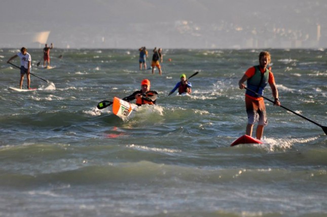 downwind stand up paddle race