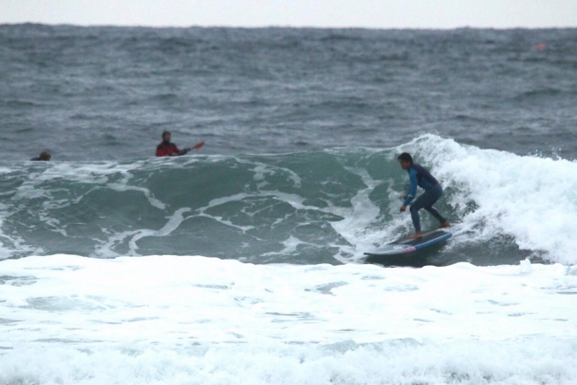 stand-up-paddleboard-surfing-in-korea