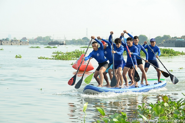 Stand Up Paddle Boarding in Bangkok Thailand (1)